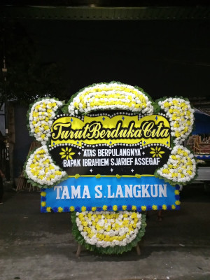 Papan Bunga Duka di Nabire Barat