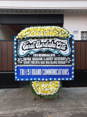 Papan Bunga Duka di Nabire Barat